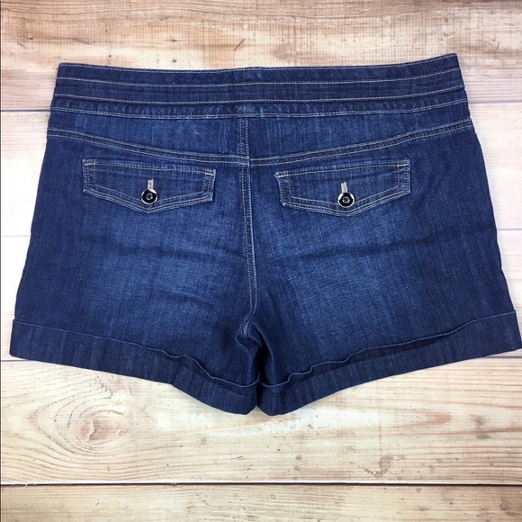 *SOLD* WHBM Cuffed Denim Shorts - Picture 2 of 3